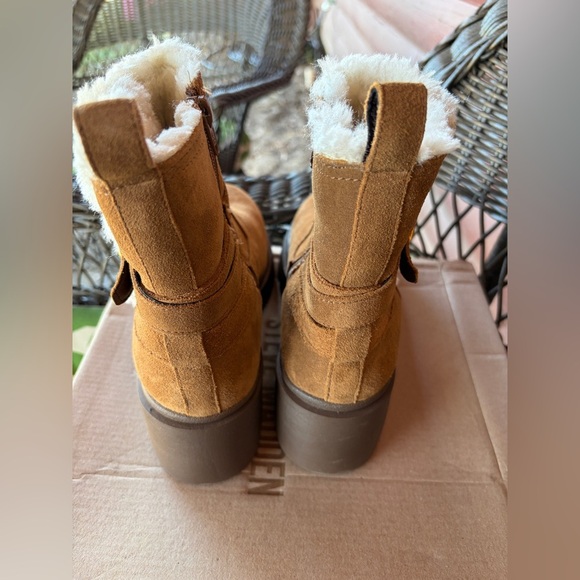 Steve Madden Colletta lug-sole buckle booties camel suede faux-fur lining Fall - Picture 11 of 15